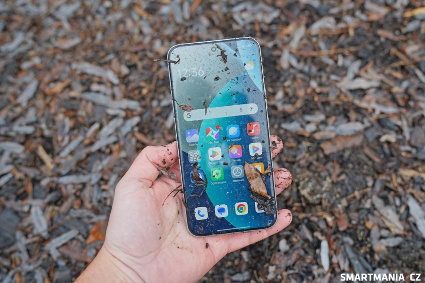 Nevadí mu voda, prach ani nárazy Nevadí mu voda, prach ani nárazy