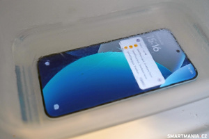 Po zhruba třech hodinách voda ve vaničce začala více zamrzat Po zhruba třech hodinách voda ve vaničce začala více zamrzat