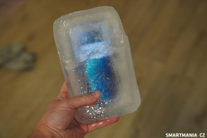 Z telefonu se přes noc stala cihla ledu Z telefonu se přes noc stala cihla ledu