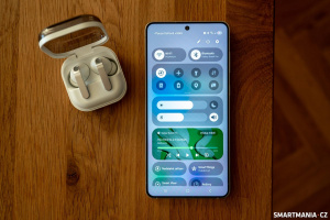 Aplikace není potřeba, sluchátka ovládáte přímo z této nabídky Aplikace není potřeba, sluchátka ovládáte přímo z této nabídky