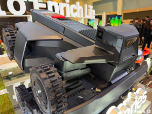 Segway Navimow X4 naživo z Paříže Segway Navimow X4 naživo z Paříže