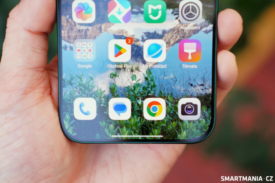 Tenké rámečky okolo displeje Tenké rámečky okolo displeje