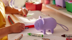 Reproduktor IKEA ve tvaru fialové myši