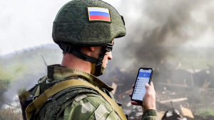 Vojáci na frontě s aplikací Telegram