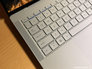 Asus Expertbook Ultra má pohodlnou klávesnici Asus Expertbook Ultra má pohodlnou klávesnici