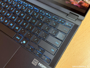 Detail na pravou stranu klávesnice Asus Proart Gopro Edition Px13 Detail na pravou stranu klávesnice Asus Proart Gopro Edition Px13