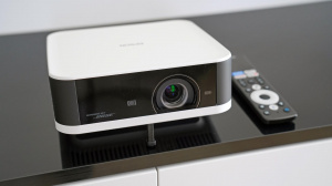 Recenze projektoru Epson Lifestudio Pop EF-61W: domácí kino par excellence