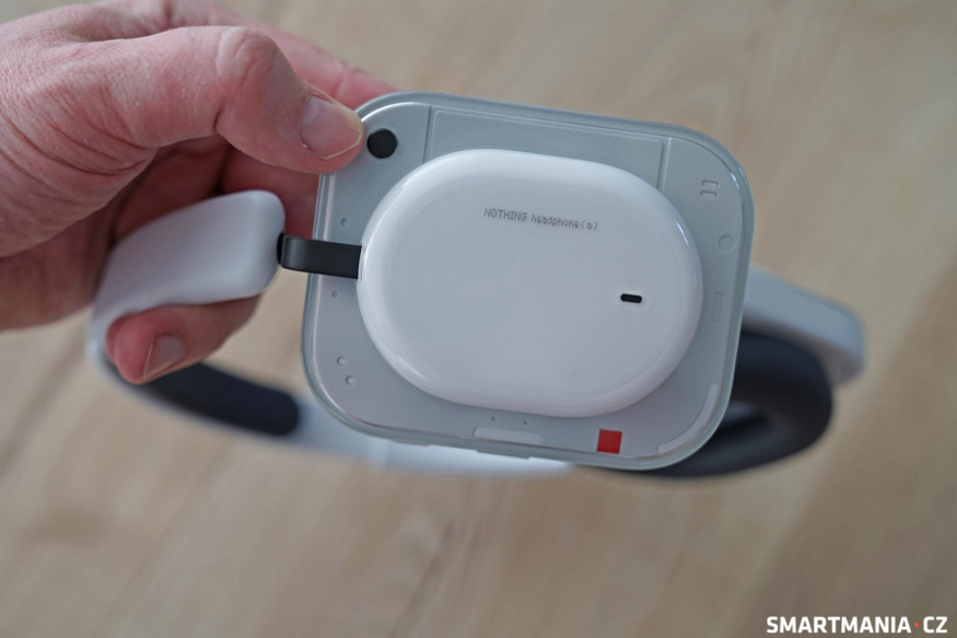 Nothing Headphone (a) Nothing Headphone (a)