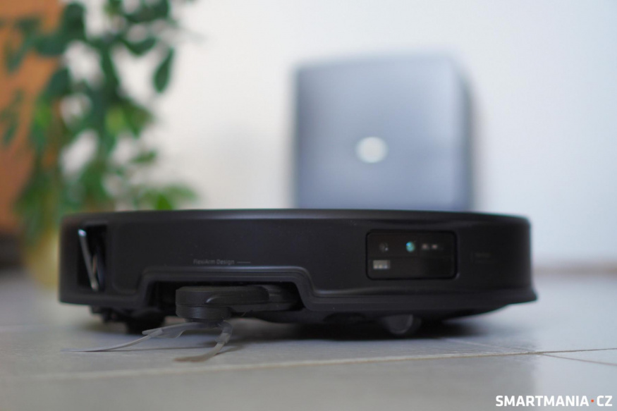 Pohled z přední strany Pohled z přední strany