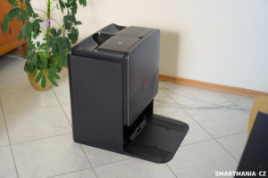 Dokovací stanice z boku Dokovací stanice z boku