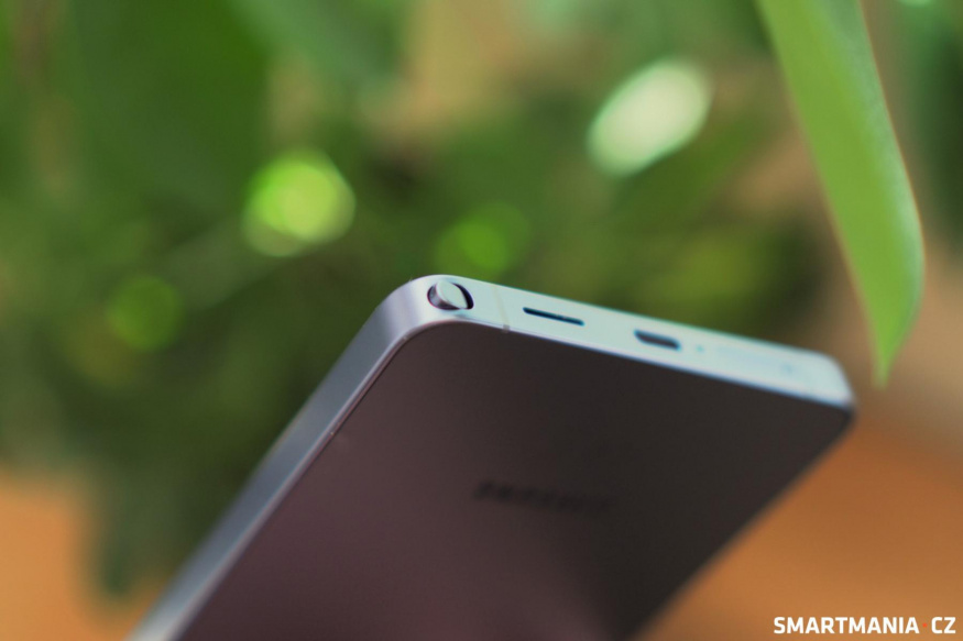 Opačně zasunuté pero S Pen Opačně zasunuté pero S Pen