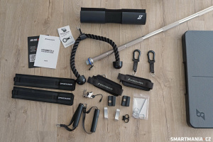 Součástí balení je i tato pestrá sada příslušenství Součástí balení je i tato pestrá sada příslušenství