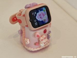 TCL Tbot: chytré dětské hodinky se stojánkem a AI TCL Tbot: chytré dětské hodinky se stojánkem a AI