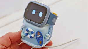 TCL Tbot: chytré dětské hodinky se stojánkem a AI