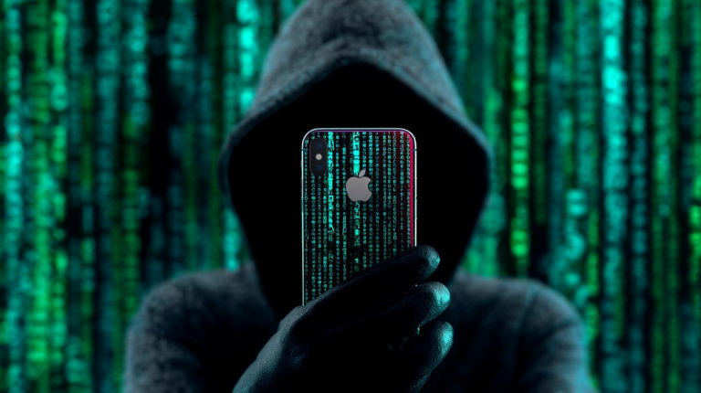 Máte starší iPhone? Kvůli čínským a ruským hackerům jste v nebezpečí (ilustrační obrázek)