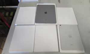 Falešné iPady zadržené na letišti v Mošnově Falešné iPady zadržené na letišti v Mošnově