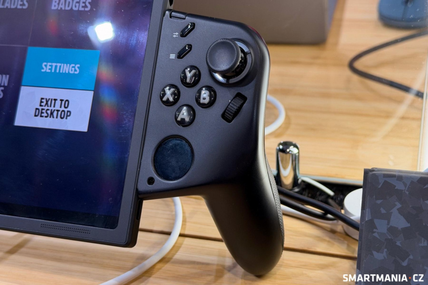 Lenovo Legion Go Fold Koncept02 Lenovo Legion Go Fold Koncept02