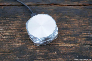 Nabíječku připojíte k síti přes USB-C Nabíječku připojíte k síti přes USB-C