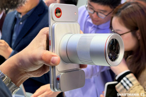 Sympatický je pokus moduly sladit do designu telefonu Sympatický je pokus moduly sladit do designu telefonu