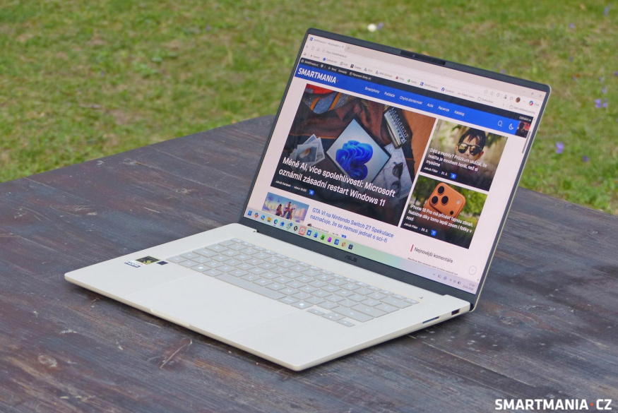 Asus Zenbook A16 2026 30