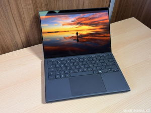 Oba OLED displeje Asus Zenbook Duo jsou identické