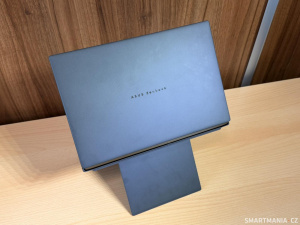 Integrovaný stojánek laptopu Asus Zenbook Duo