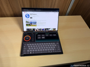 Asus Zenbook Duo virtuální klávesnice