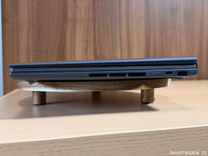 Asus Zenbook Duo v zavřeném stavu