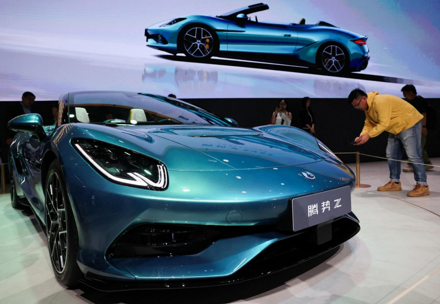 Sportovní vůz Denza Z byl odhalen na akci Beijing Auto Show Sportovní vůz Denza Z byl odhalen na akci Beijing Auto Show
