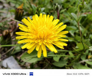 Širokoúhlý fotoaparát (makro)