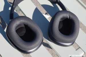 Pohled na AirPods Max 2 ze všech stran