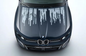 BMW iX3 Flow Edition se speciální kapotou