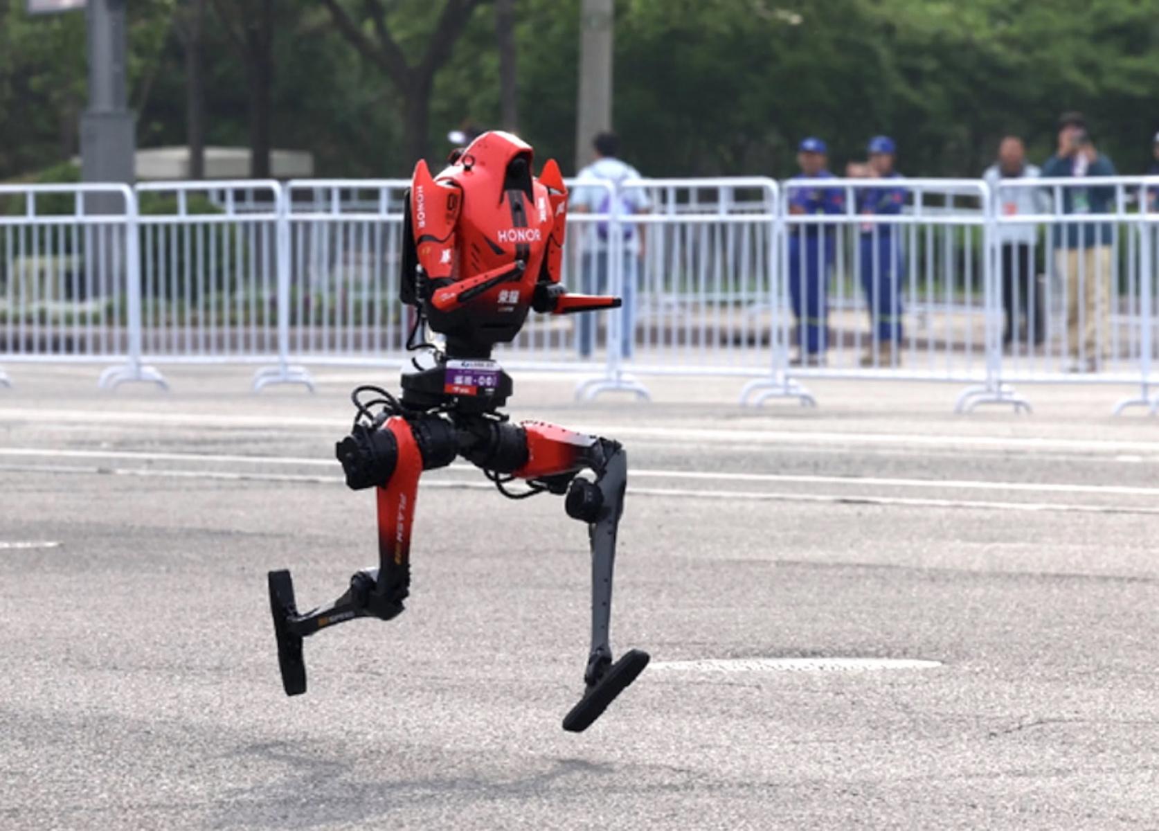 Robotický běžec Honor Lightning