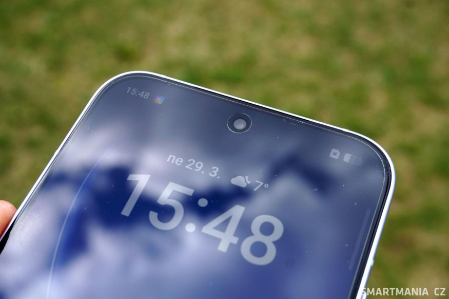 6,3" úhlopříčka je jeden z hlavních argumentů, proč si Oppo Reno 15 Pro koupit
