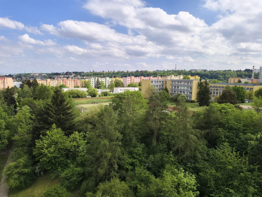 Hlavní fotoaparát – 200Mpx snímač