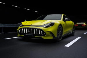 Čtyřdveřový elektromobil Mercedes-Benz AMG GT