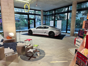 Prototyp elektromobilu StudentCar Titan vyrobený ve spolupráci VŠB-TUO a UTB ve Zlíně Prototyp elektromobilu StudentCar Titan vyrobený ve spolupráci VŠB-TUO a UTB ve Zlíně