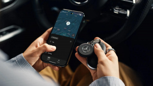 Lokalizační štítek Chipolo s logem automobilky Mercedes-Benz Lokalizační štítek Chipolo s logem automobilky Mercedes-Benz