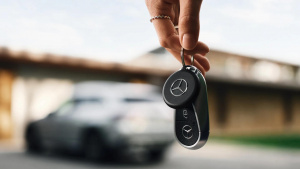 Lokalizační štítek Chipolo s logem automobilky Mercedes-Benz Lokalizační štítek Chipolo s logem automobilky Mercedes-Benz