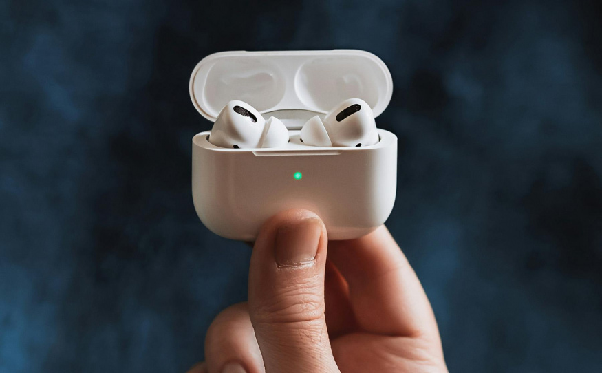 Bezdrátová sluchátka AirPods Pro