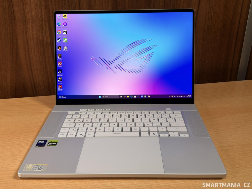Design notebooku Asus Rog Zephyrus G16 2026 z přední strany
