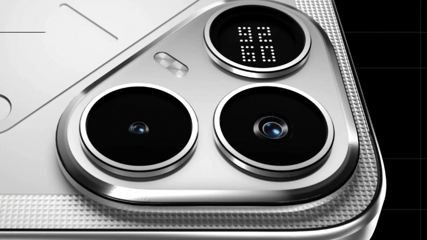 Sekundární displej smartphonu Tecno Pova 8 5G Sekundární displej smartphonu Tecno Pova 8 5G