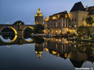 Začátek Karlova mostu Začátek Karlova mostu