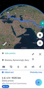 Trasa v aplikaci HERE WeGo Dlouhá automobilová trasa v aplikaci HERE WeGo