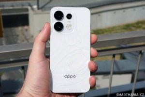 Hologram na zádech se mění podle úhlu pohledu Hologram na zádech se mění podle úhlu pohledu