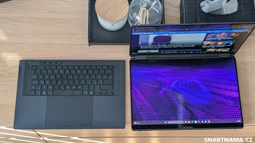 Asus ROG Zephyrus Duo GX651 Asus ROG Zephyrus Duo GX651