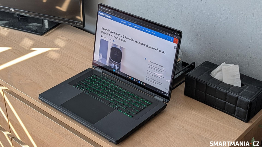 Asus ROG Zephyrus Duo GX651 Asus ROG Zephyrus Duo GX651