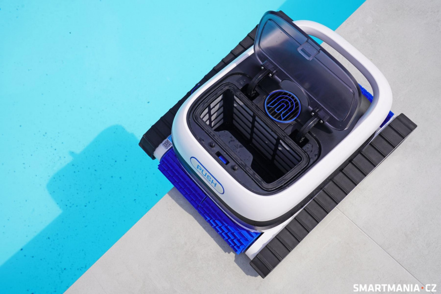 Ecovacs Ultramarine P1 s otevřeným víkem a hlavním filtračním košem Ecovacs Ultramarine P1 s otevřeným víkem a hlavním filtračním košem