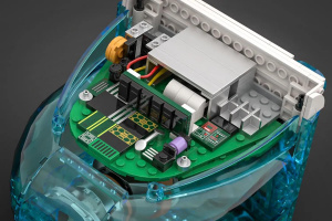 Počítač iMac G3 v barvě Bondi Blue ze stavebnice Lego Počítač iMac G3 v barvě Bondi Blue ze stavebnice Lego