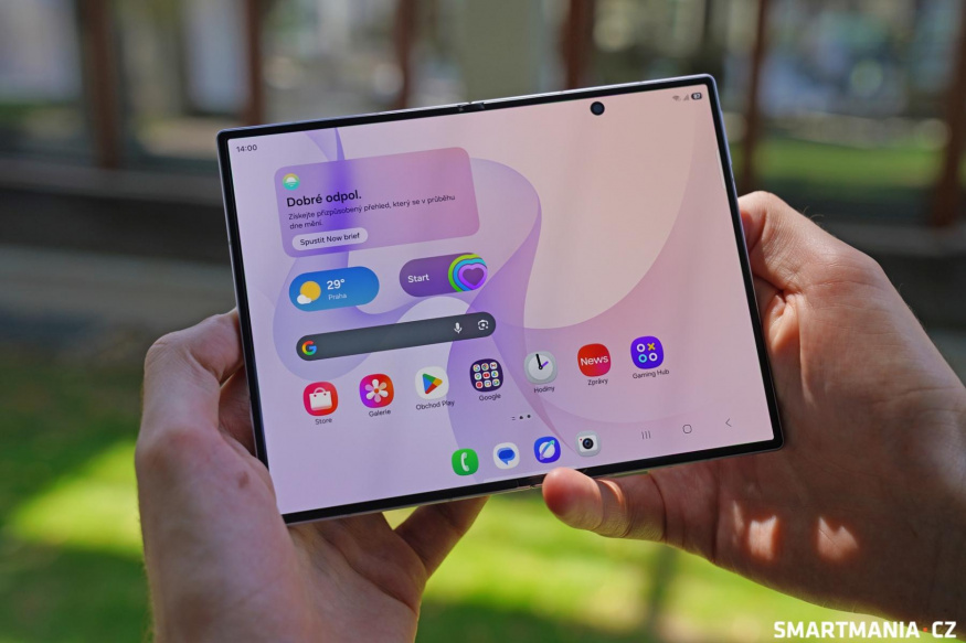 Vnitřní displej Samsungu Galaxy Z Fold 8 Vnitřní displej Samsungu Galaxy Z Fold 8